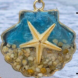 Handmade Shell Pendant with Necklace